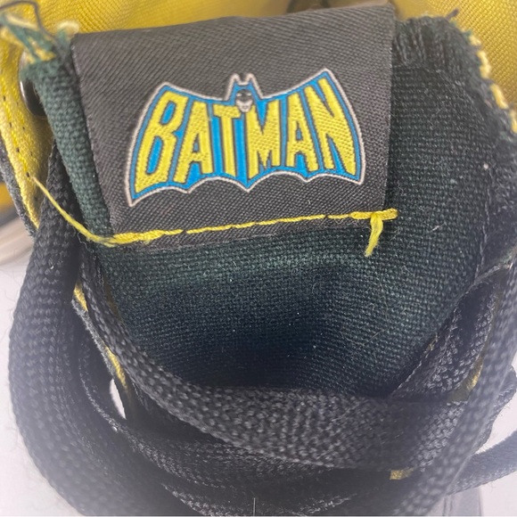 Converse Chuck Taylor All Star Batman High Top Sneakers - Size 1 - Picture 11 of 13